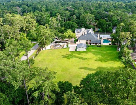 728 Crestbend Drive Houston TX 77042