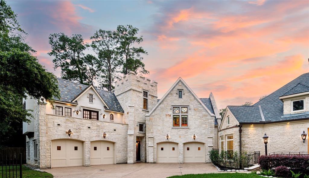 728 Crestbend Drive