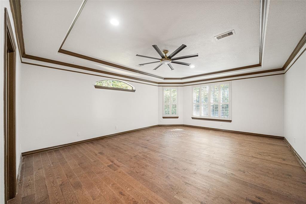 10332 Hunter Creek Lane, Conroe, Texas image 8