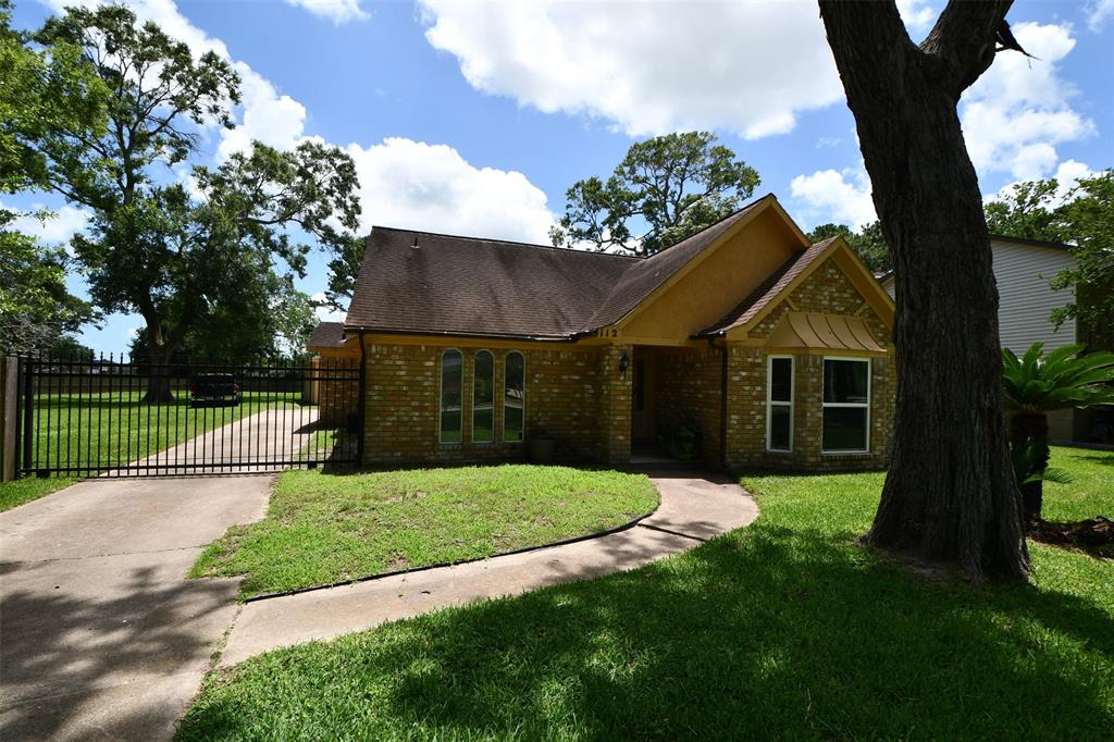 112 Saint Cloud Drive, Friendswood, Texas image 37
