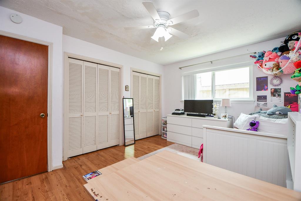112 Saint Cloud Drive, Friendswood, Texas image 13