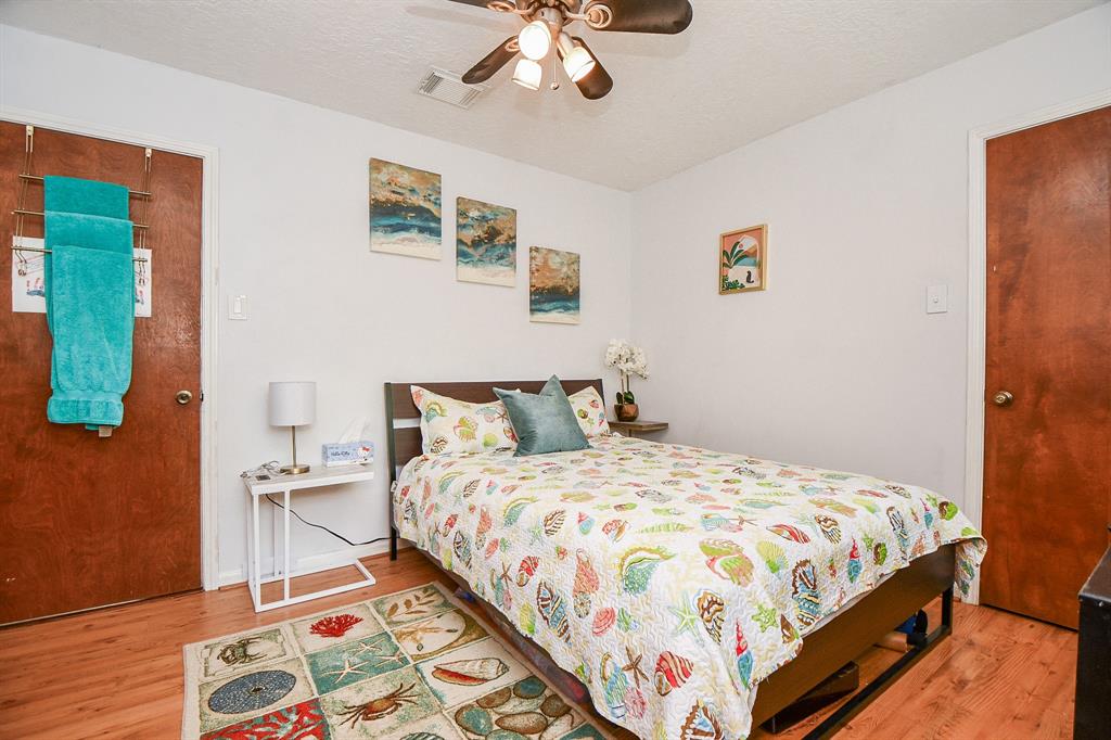 112 Saint Cloud Drive, Friendswood, Texas image 16