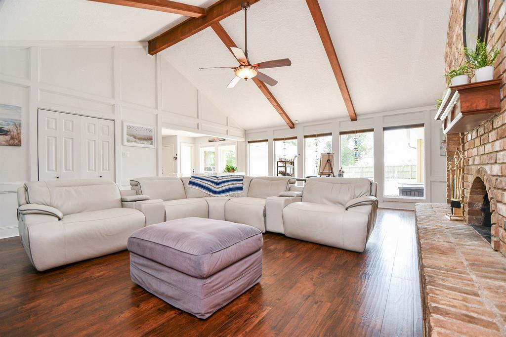 112 Saint Cloud Drive, Friendswood, Texas image 22