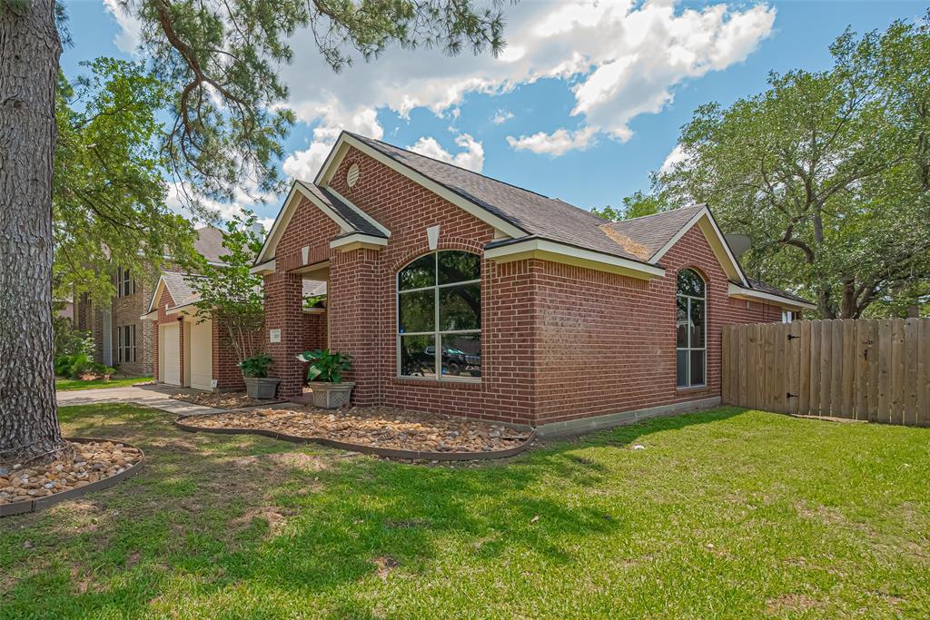 20251 Eden Pines, Spring, Texas image 3