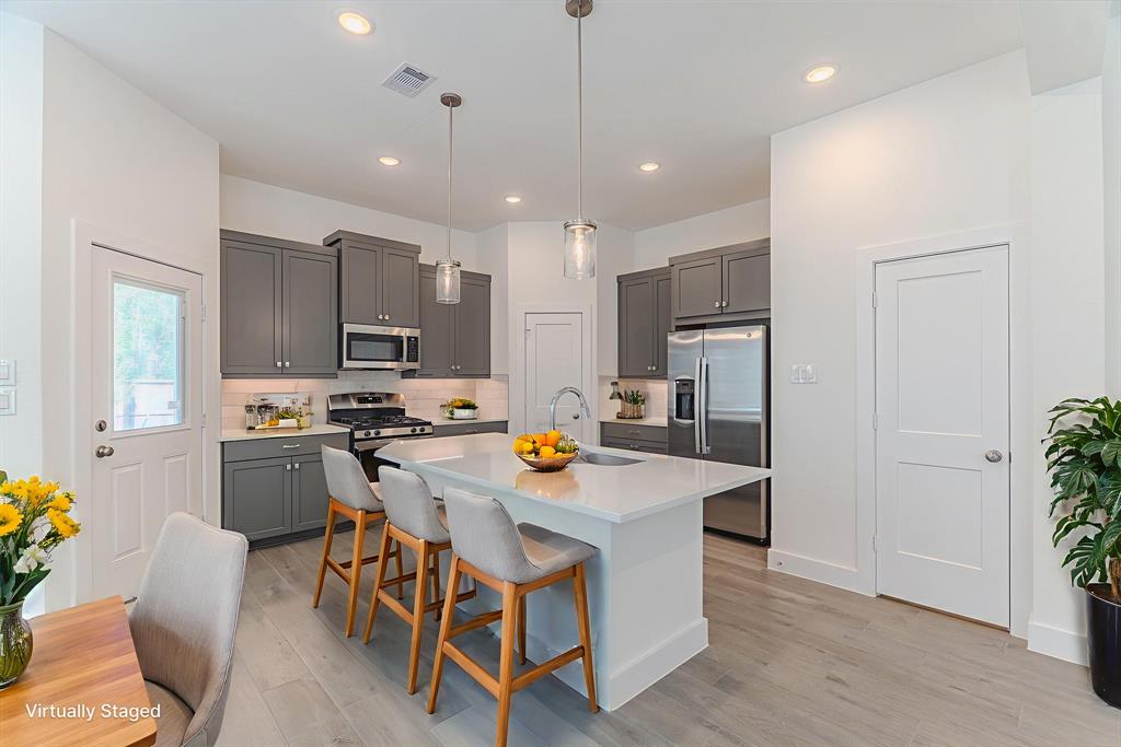 568 Red Cascade Trail