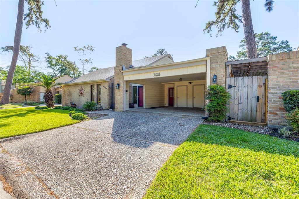 138 Old Bridge Lake, Houston, Texas image 3