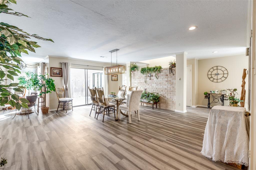 138 Old Bridge Lake, Houston, Texas image 6