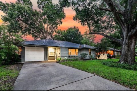 Photo of 10305 Bassoon Drive, Houston, TX 77025 (MLS # 64969893)