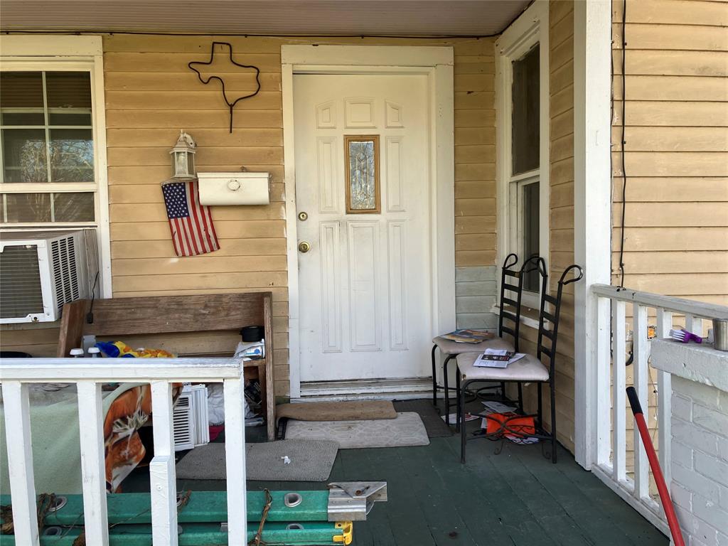 515 Ave E, El Campo, Texas image 3