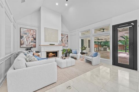 34 N Wooded Brook Circle The Woodlands TX 77382