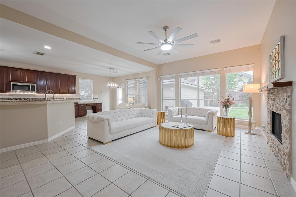1218 Ventura Canyon Drive, Katy, Texas image 14