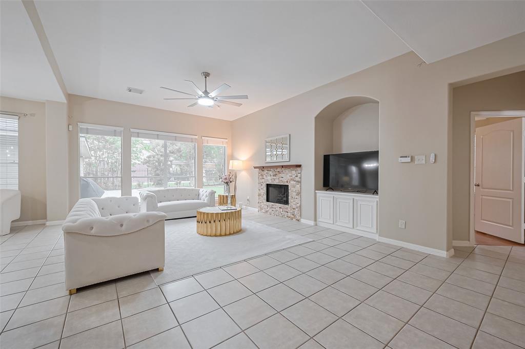 1218 Ventura Canyon Drive, Katy, Texas image 10
