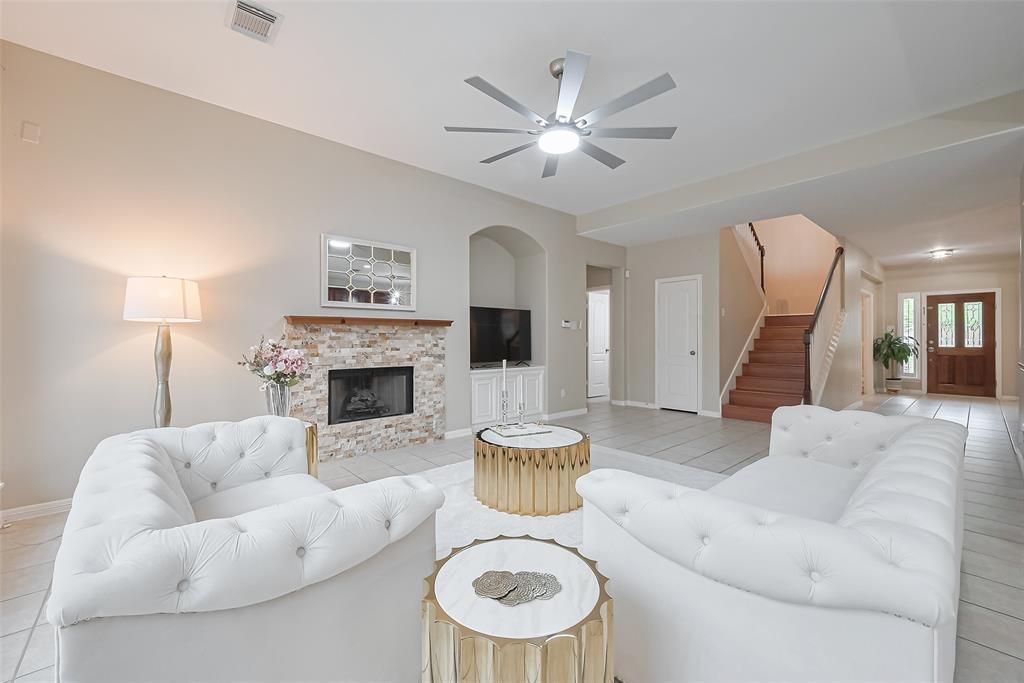 1218 Ventura Canyon Drive, Katy, Texas image 13