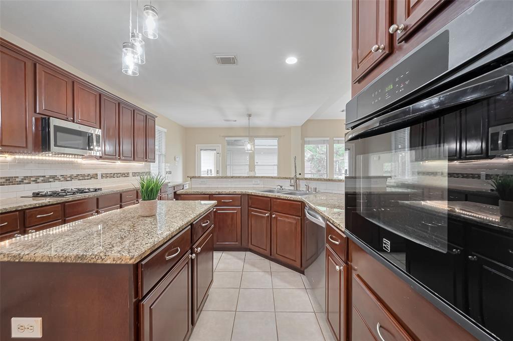 1218 Ventura Canyon Drive, Katy, Texas image 15