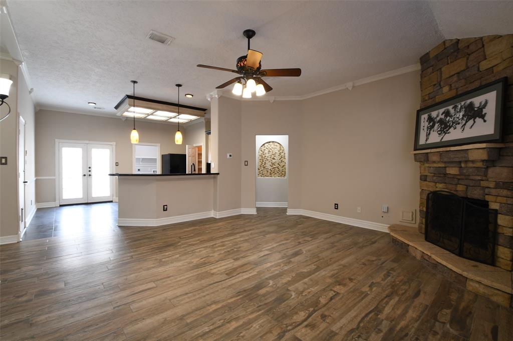 3006 Candle Hill Drive, Spring, Texas image 12