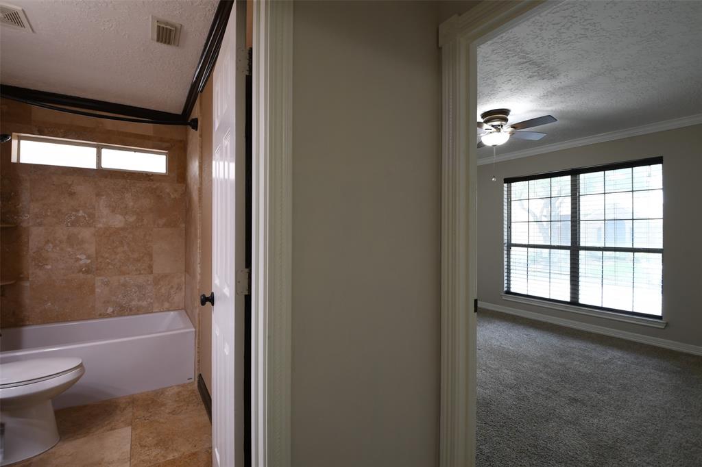 3006 Candle Hill Drive, Spring, Texas image 22