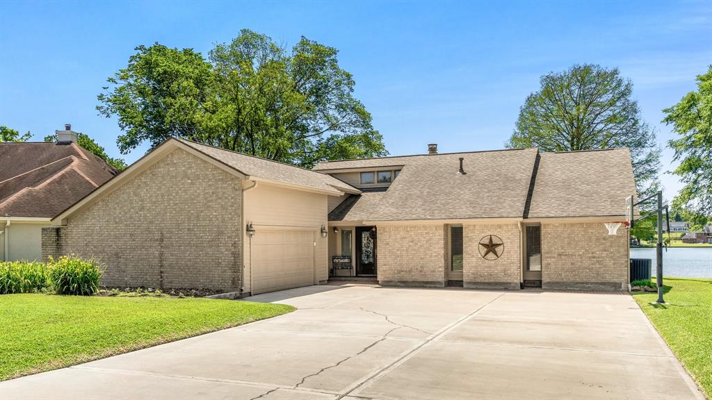 104 April Breeze Street, Montgomery, Texas image 3