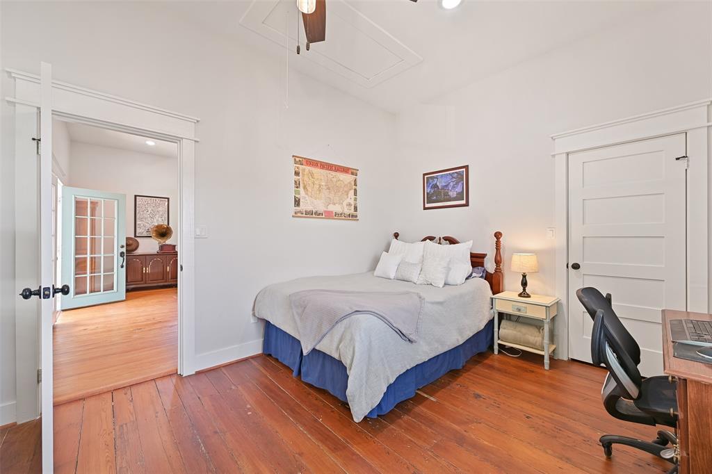 1212 Avenue L, Galveston, Texas image 21