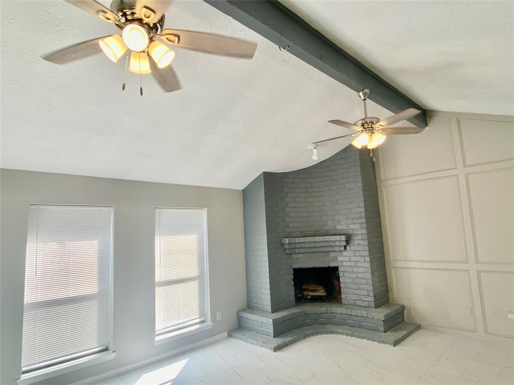 1031 Hidden Canyon Road, Katy, Texas image 9