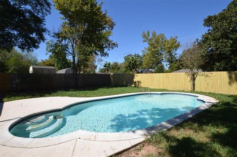 Photo of 9254 Opelika Street, Houston, TX 77080 (MLS # 8945504)