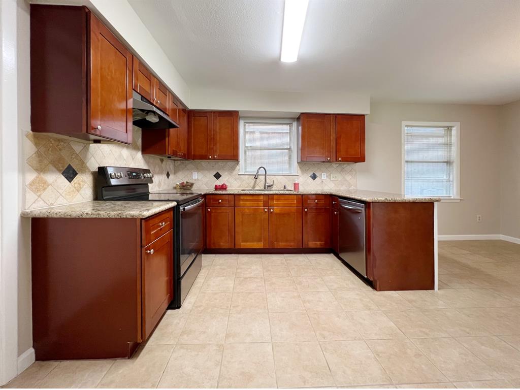 4616 Birch Street, Bellaire, Texas image 7