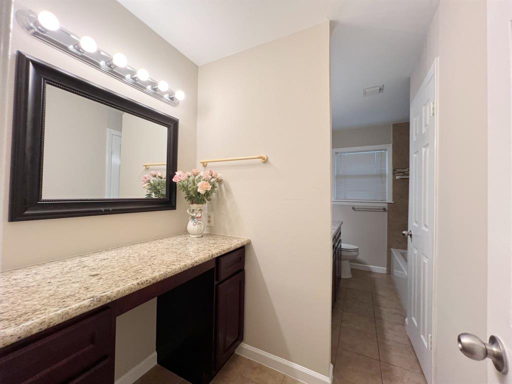 4616 Birch Street, Bellaire, Texas image 19