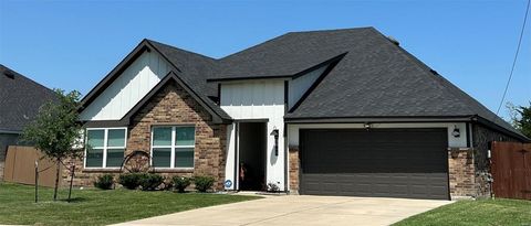 MLS: 24105166