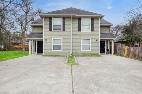 Duplex in Houston TX 4629 Phlox Street.jpg