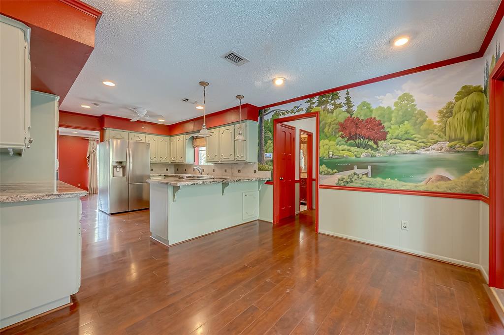 3827 Kiamesha Drive, Missouri City, Texas image 11