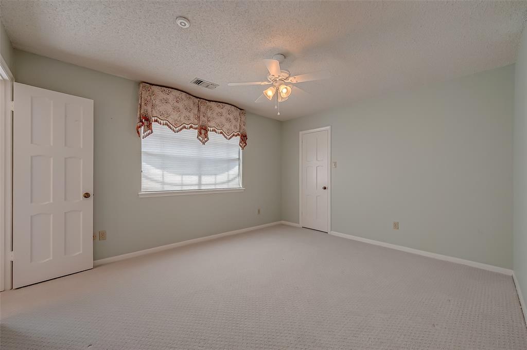 3827 Kiamesha Drive, Missouri City, Texas image 34