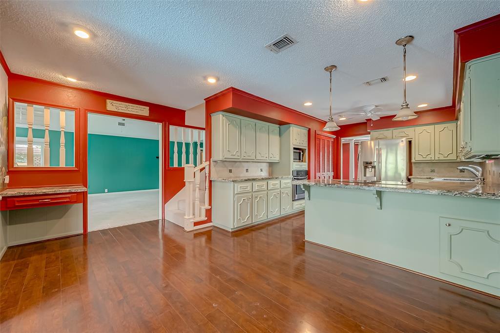 3827 Kiamesha Drive, Missouri City, Texas image 14