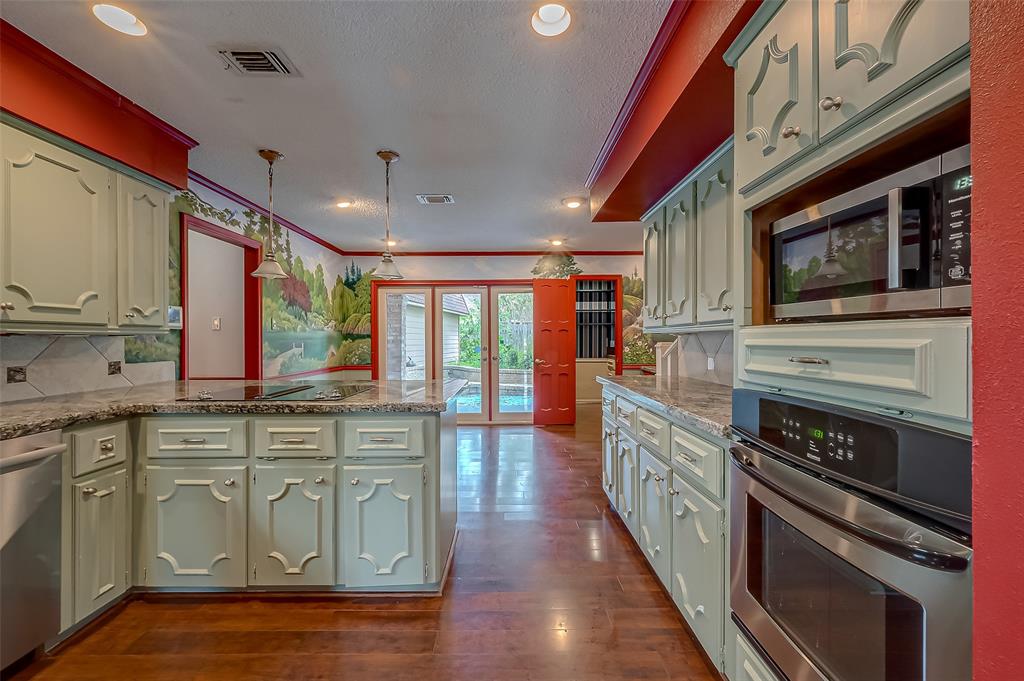 3827 Kiamesha Drive, Missouri City, Texas image 19