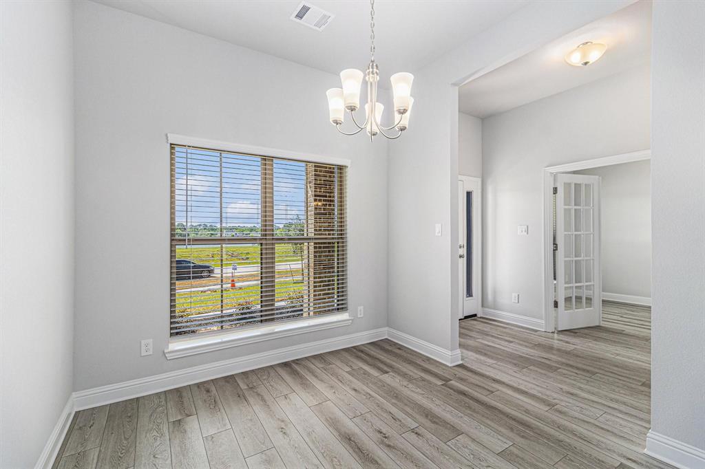 4210 Leslies Way Way, Dickinson, Texas image 34