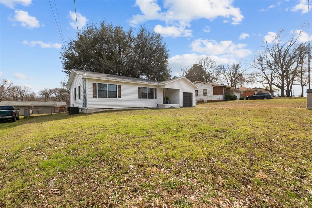 108 Romallen Drive, Palestine, Texas image 21