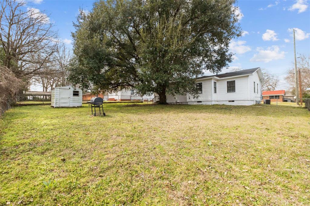 108 Romallen Drive, Palestine, Texas image 19