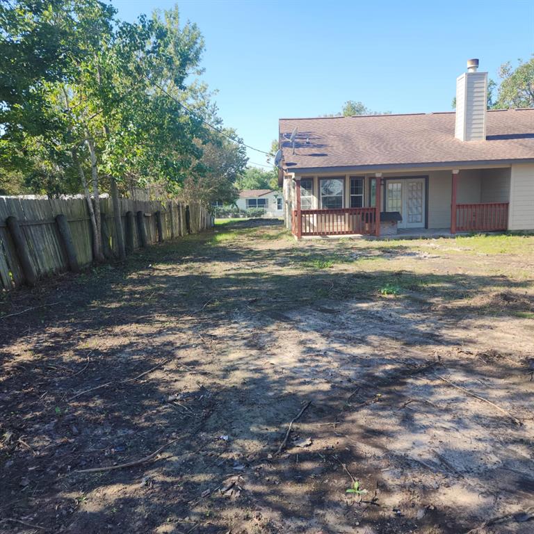 17202 E Shawnee Street, Baytown, Texas image 1