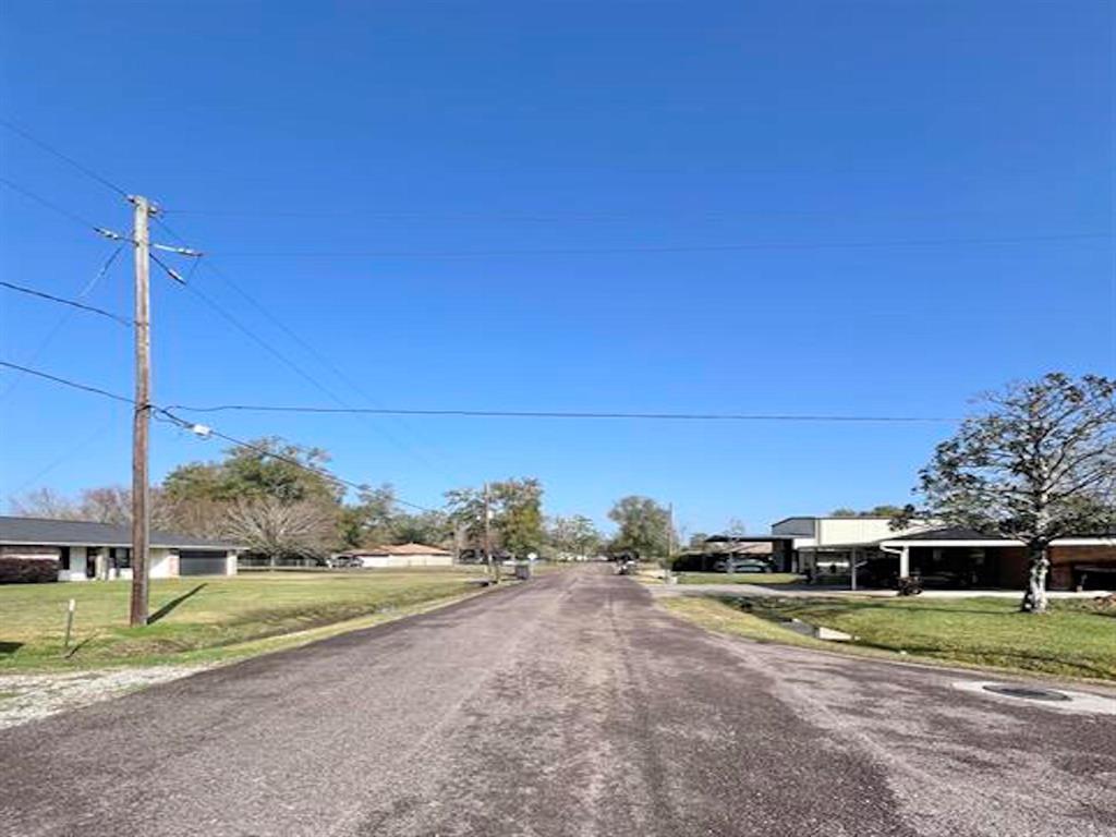 320 Hebert Street, Vidor, Texas image 9