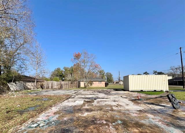 320 Hebert Street, Vidor, Texas image 3