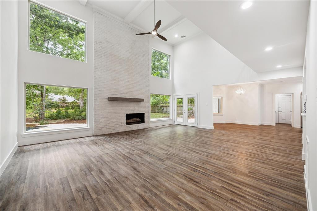 2819 W Wildwind Circle, The Woodlands, Texas image 6
