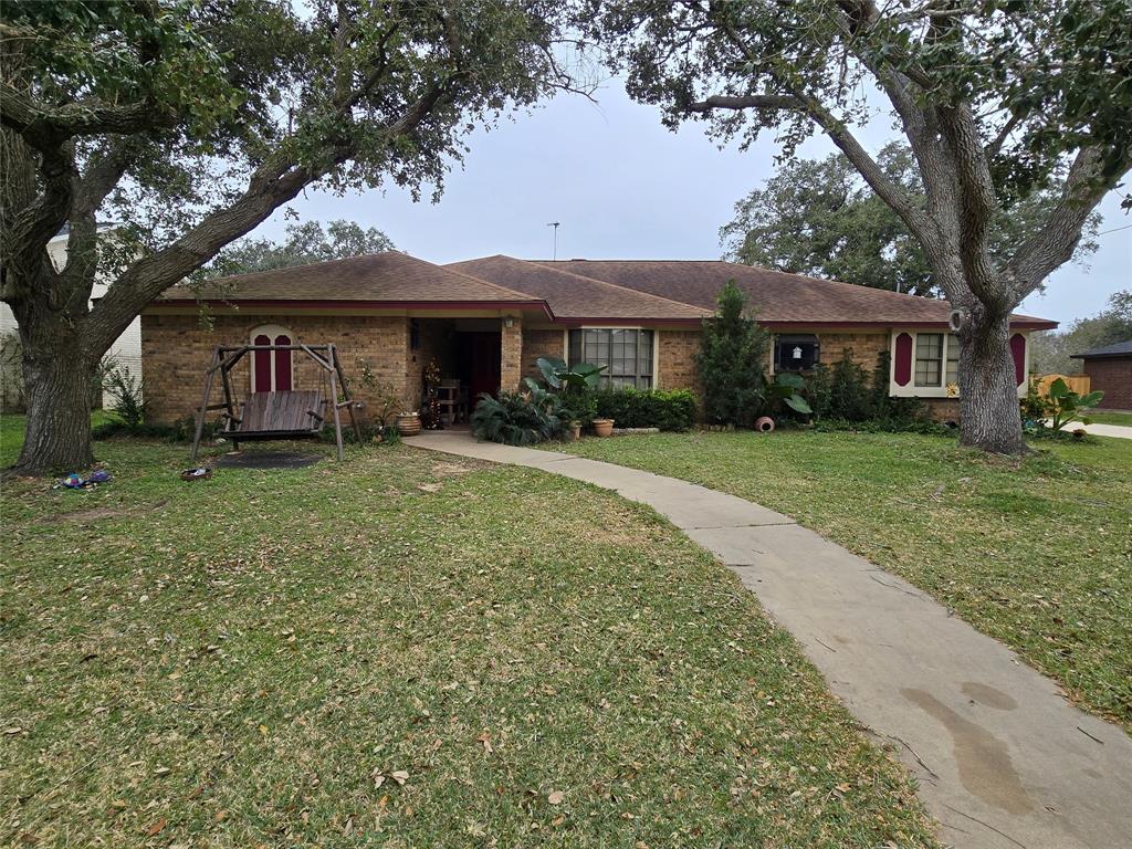 5000 Magnolia Lane, Bay City, Texas image 1