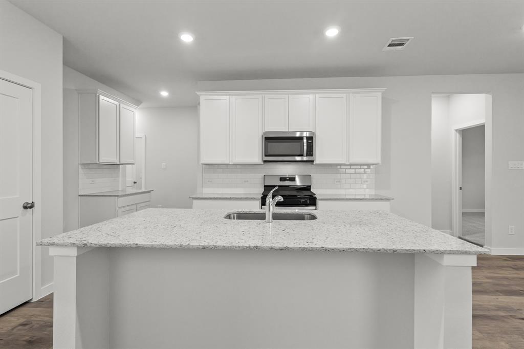 7822 Alset Drive, Magnolia, Texas image 6