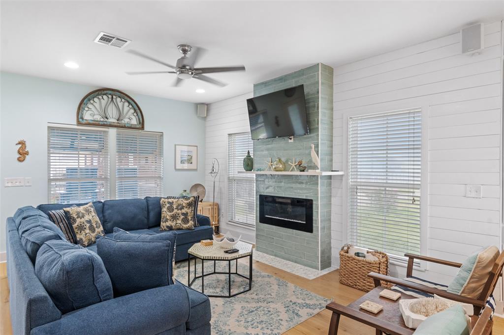 859 Main Street, Crystal Beach, Texas image 16