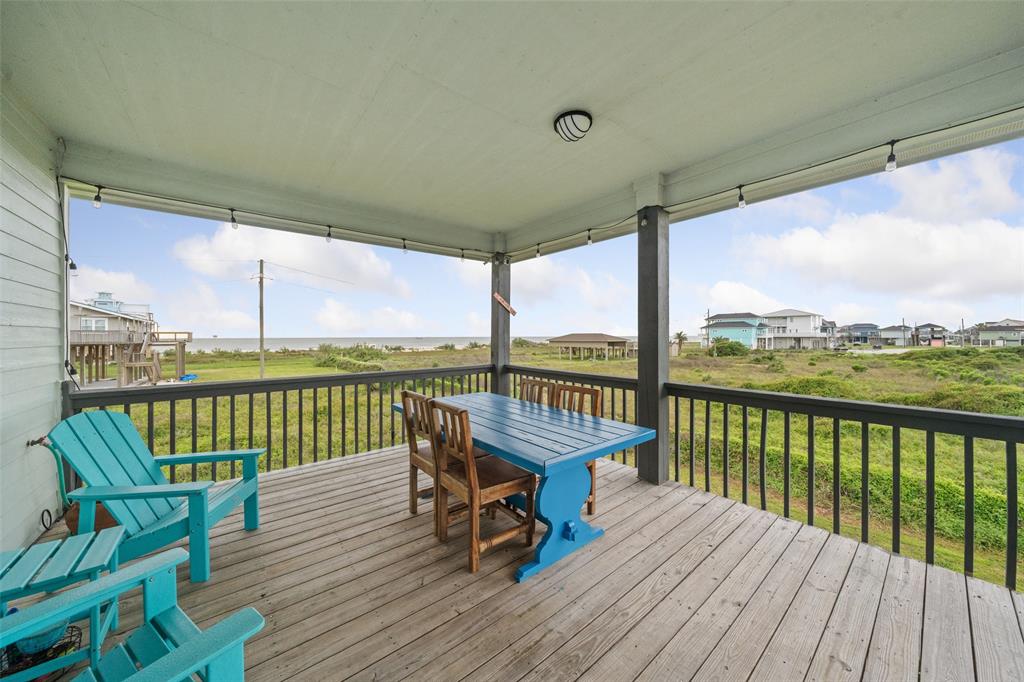 859 Main Street, Crystal Beach, Texas image 7