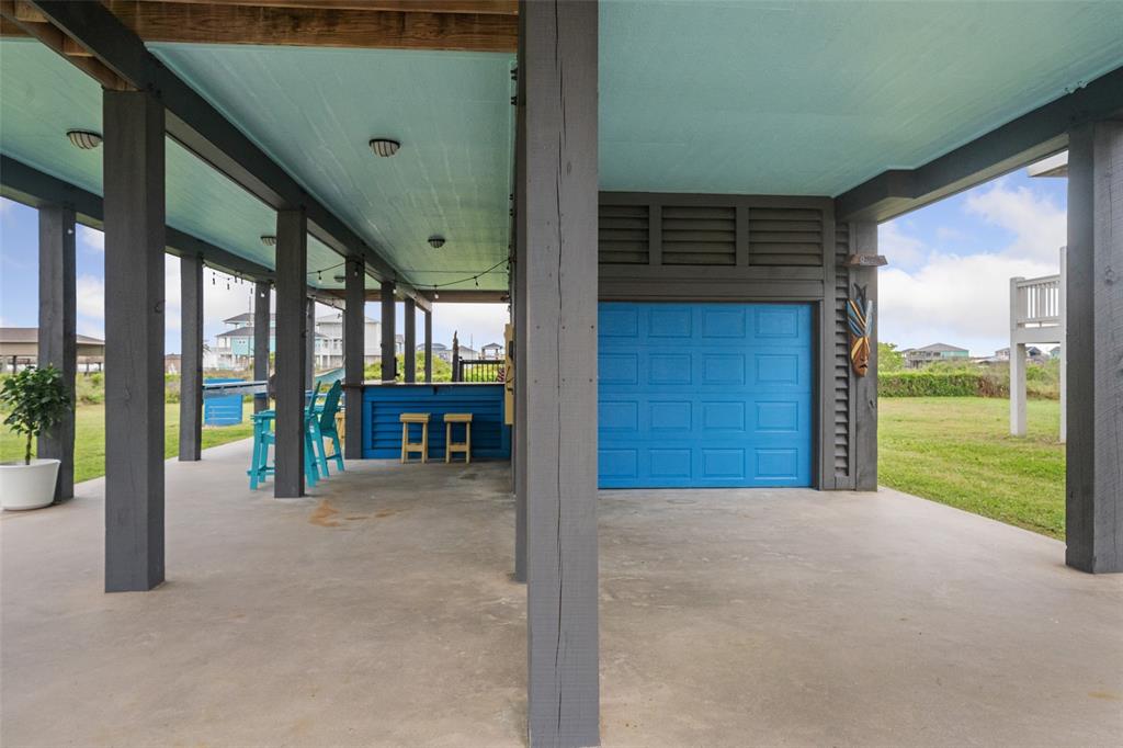 859 Main Street, Crystal Beach, Texas image 2