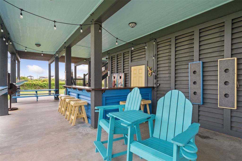 859 Main Street, Crystal Beach, Texas image 3