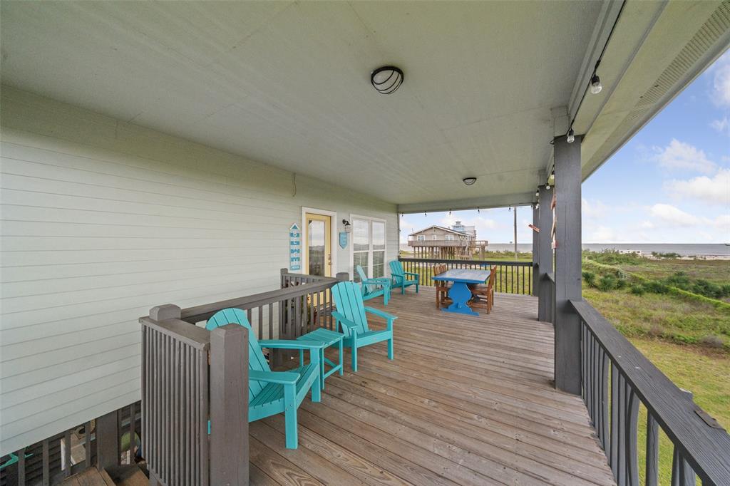 859 Main Street, Crystal Beach, Texas image 6