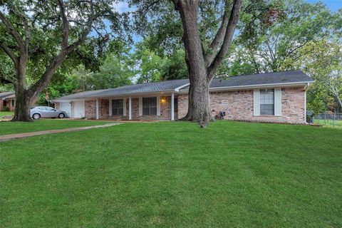 A home in Conroe