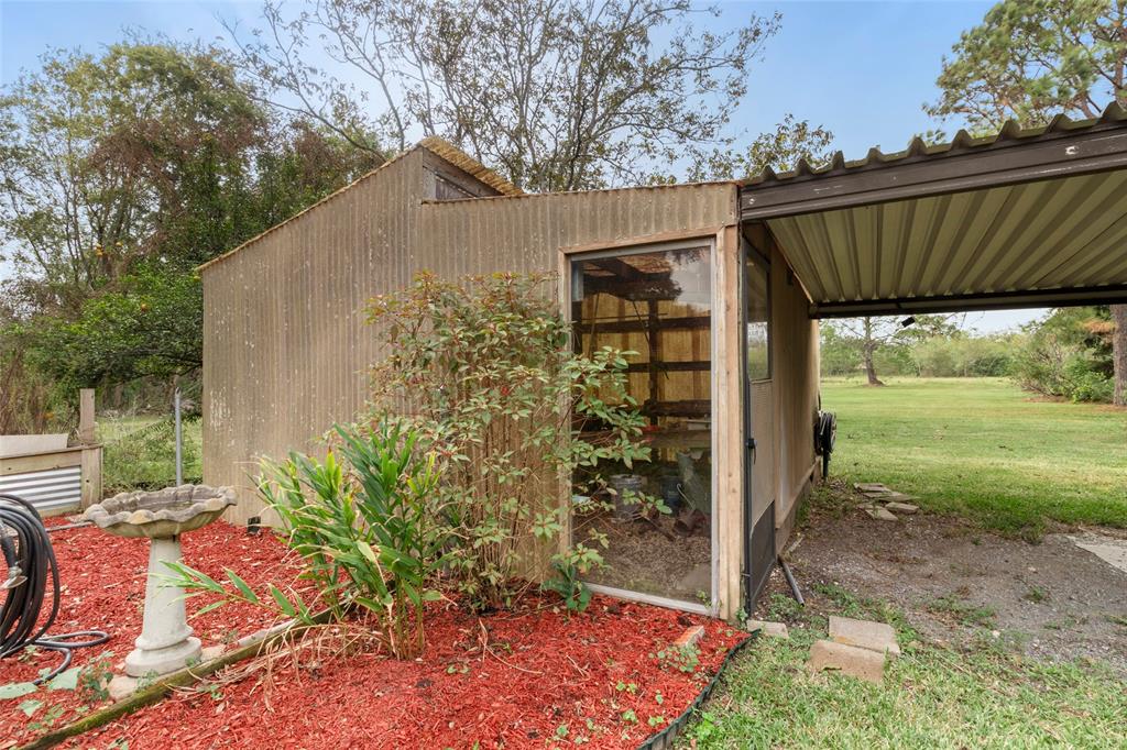 8401 Thompson Road, Highlands, Texas image 35