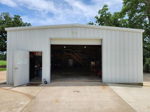 A home in Larue