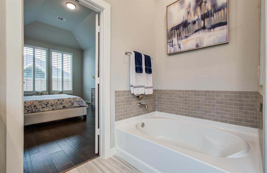 7118 Pondhawk Drive, Katy, Texas image 24